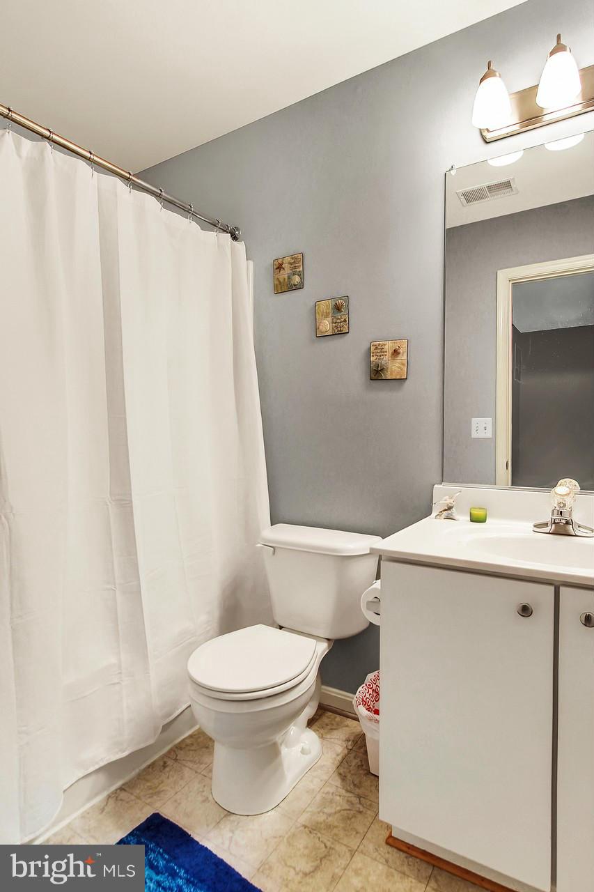 624 Luthardt Road Baltimore, MD 21220 - Photo 16 of 23 Bath