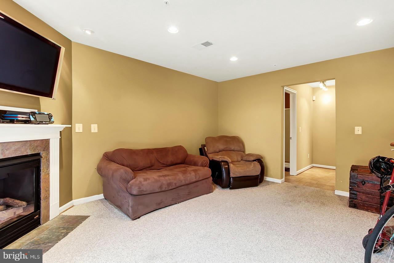624 Luthardt Road Baltimore, MD 21220 - Photo 22 of 23 Family Room