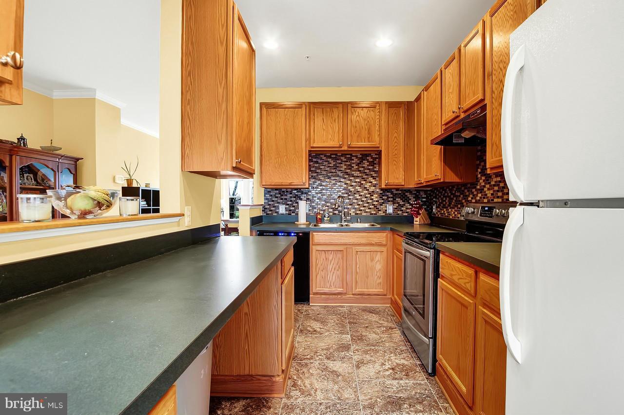 624 Luthardt Road Baltimore, MD 21220 - Photo 8 of 23 Kitchen