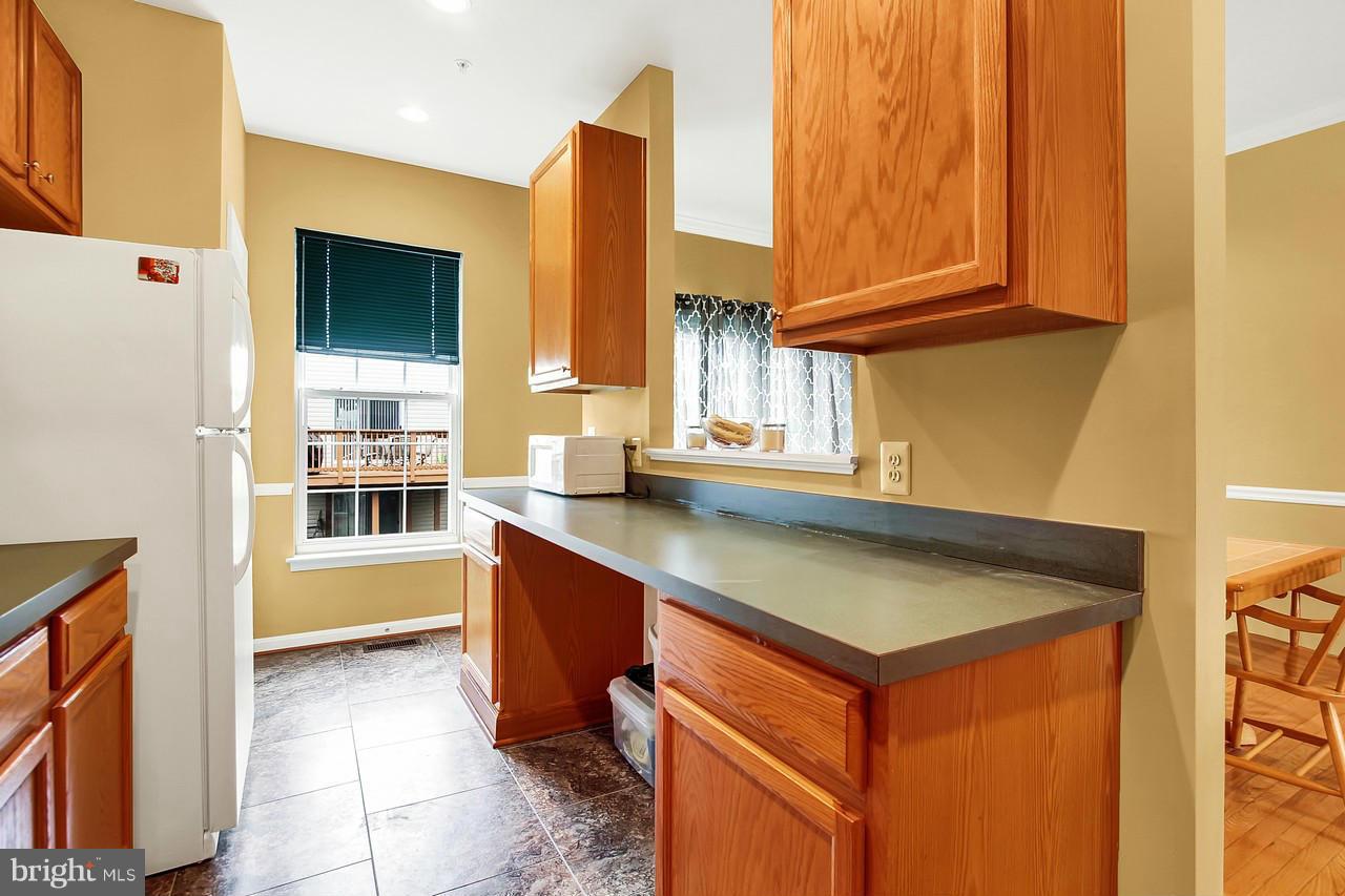 624 Luthardt Road Baltimore, MD 21220 - Photo 9 of 23 Kitchen