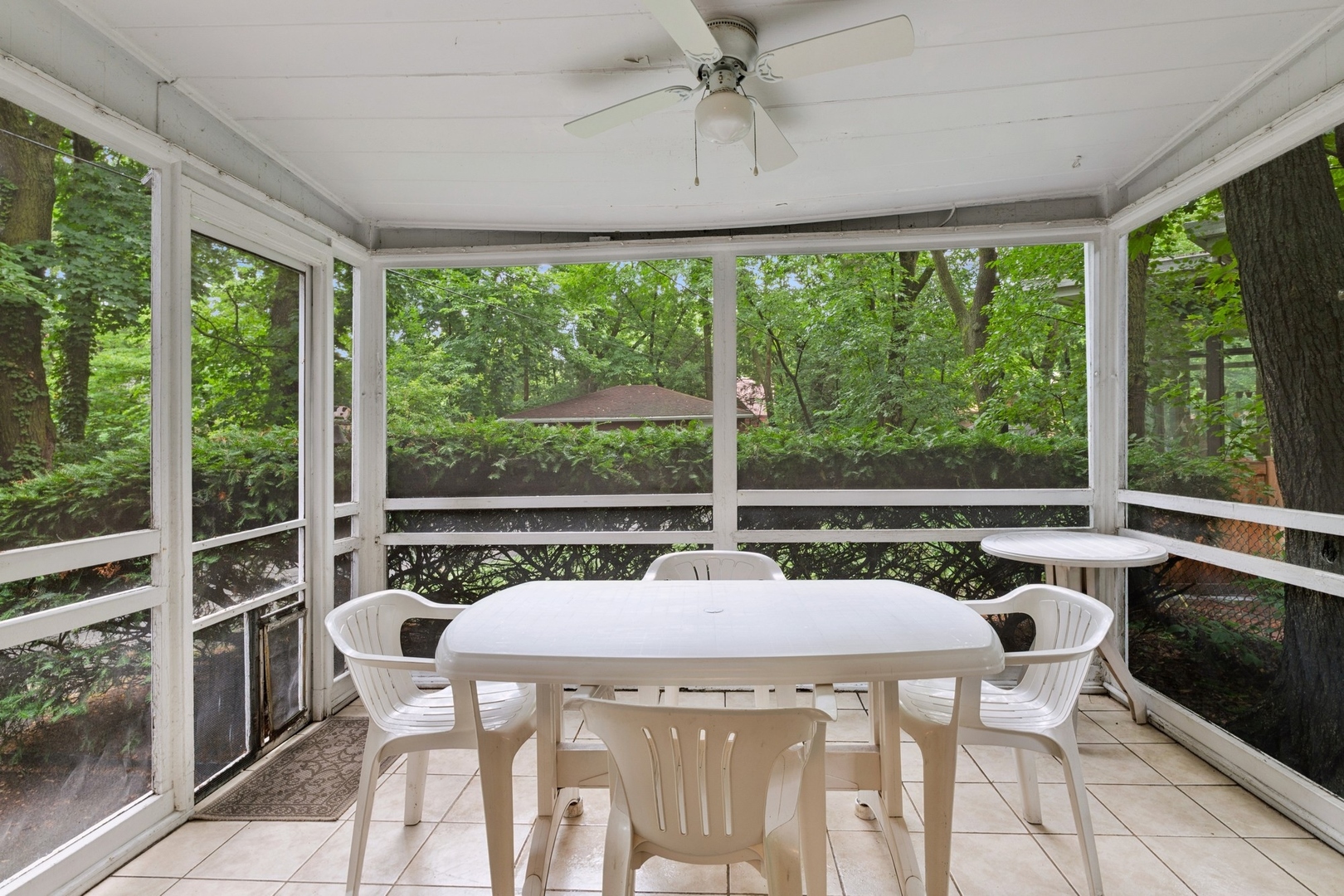 515 Ridge Avenue Evanston, IL 60202 - Photo 8 of 20 Gallery Image 8