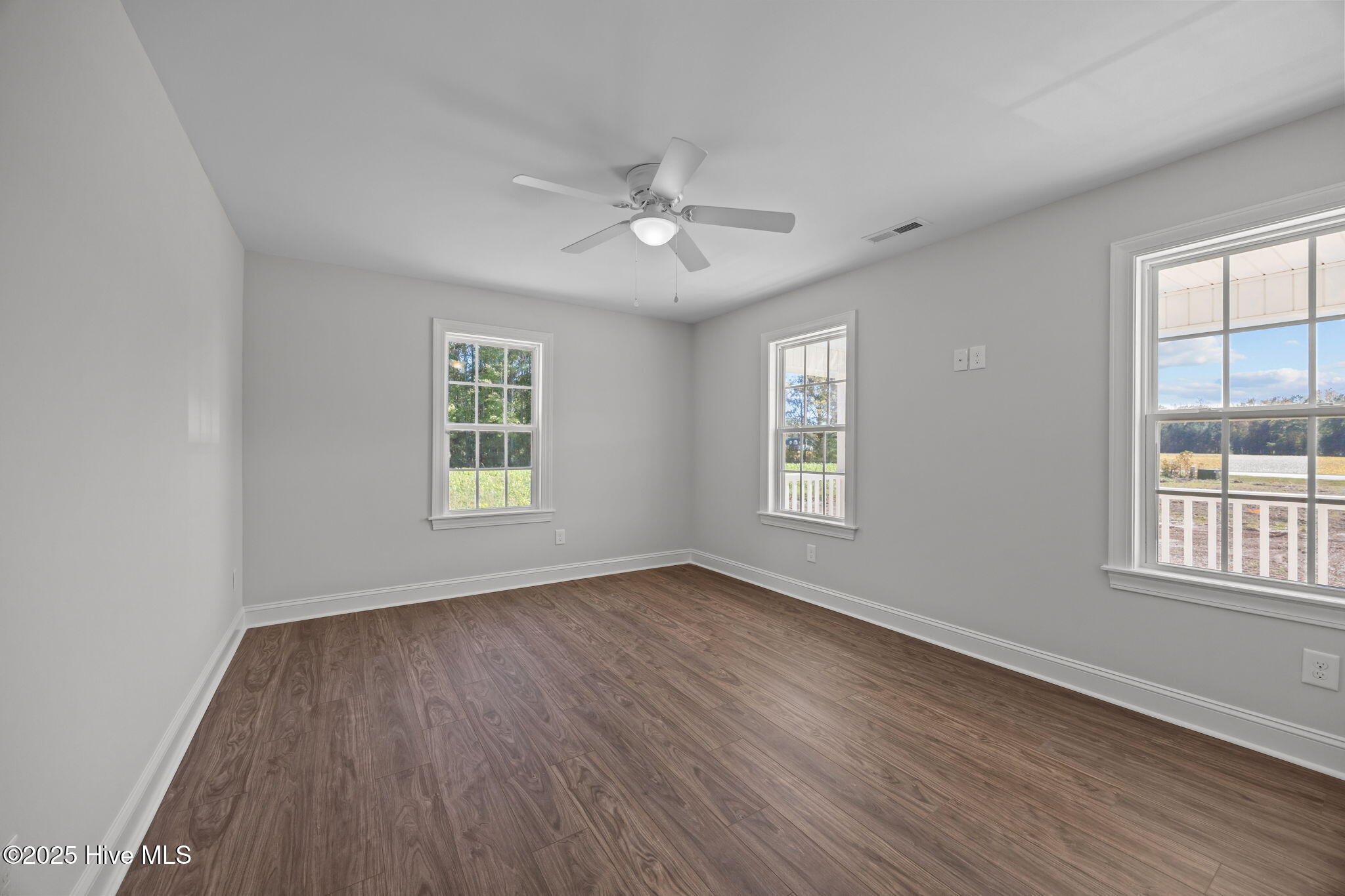 263 Treasure Point Road Bath, NC 27808 - Photo 46 of 76 down stairs bedroom 3