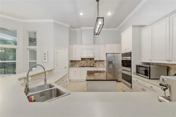 $999,900 | 1129 Southwest 89th Street, Gainesville, FL 32607