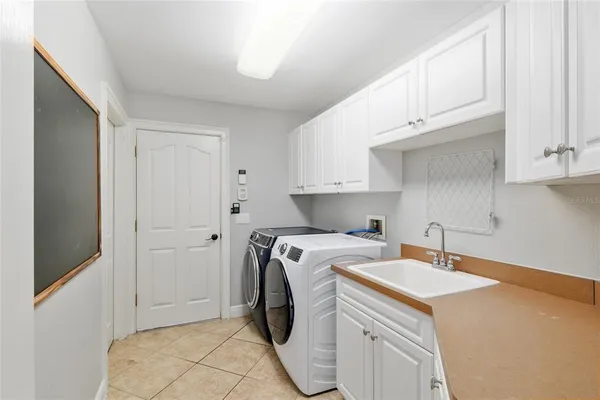 $999,900 | 1129 Southwest 89th Street, Gainesville, FL 32607