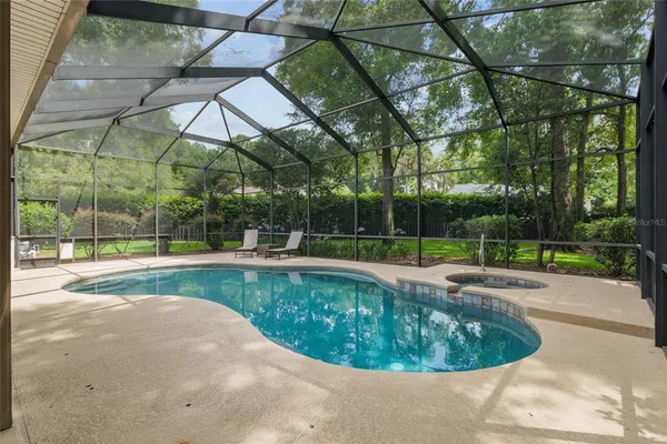 $999,900 | 1129 Southwest 89th Street, Gainesville, FL 32607
