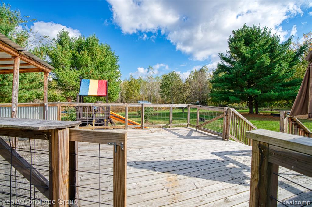 16013 Bird Road Linden, MI 48451 - Photo 29 of 42