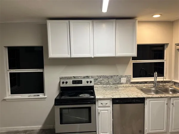 $1,800 | 3206 Kellogg Avenue, Dallas, TX 75216