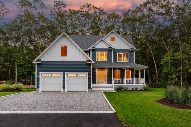 $999,900 | 44 Saddlebrook Drive, Warwick, RI 02818
