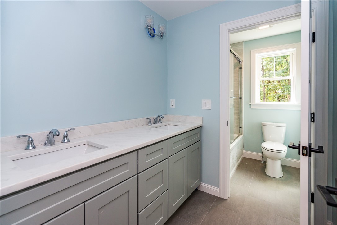 44 Saddlebrook Drive Warwick, RI 02818 - Photo 33 of 44