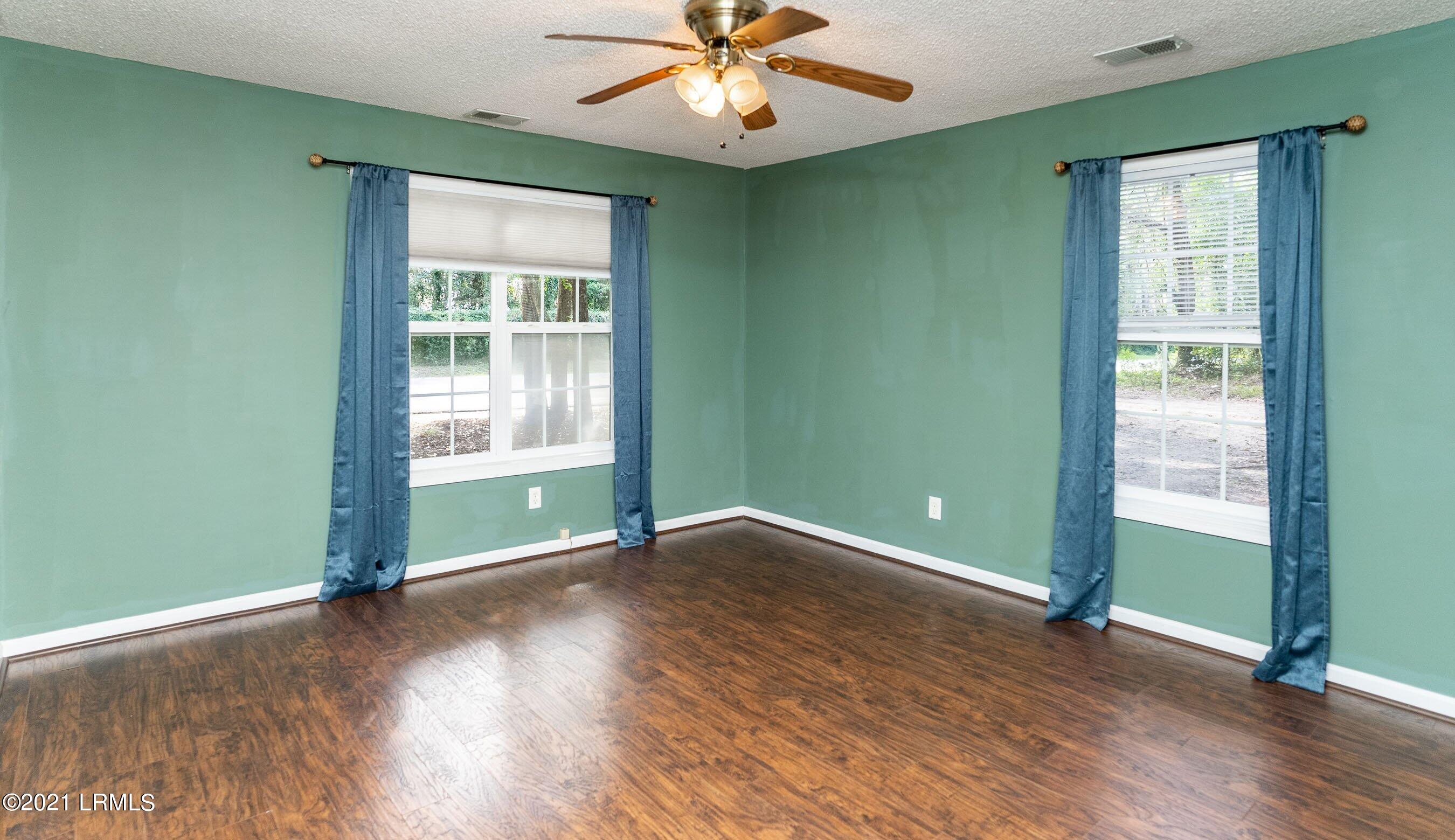 13 Little Capers Road Beaufort, SC 29907 - Photo 16 of 33 Bedroom 1