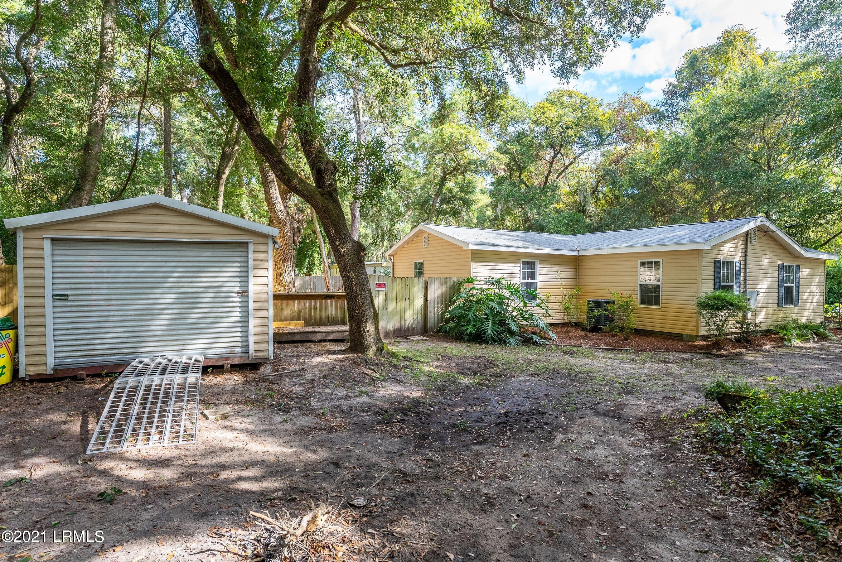 13 Little Capers Road Beaufort, SC 29907 - Photo 25 of 33 Shed
