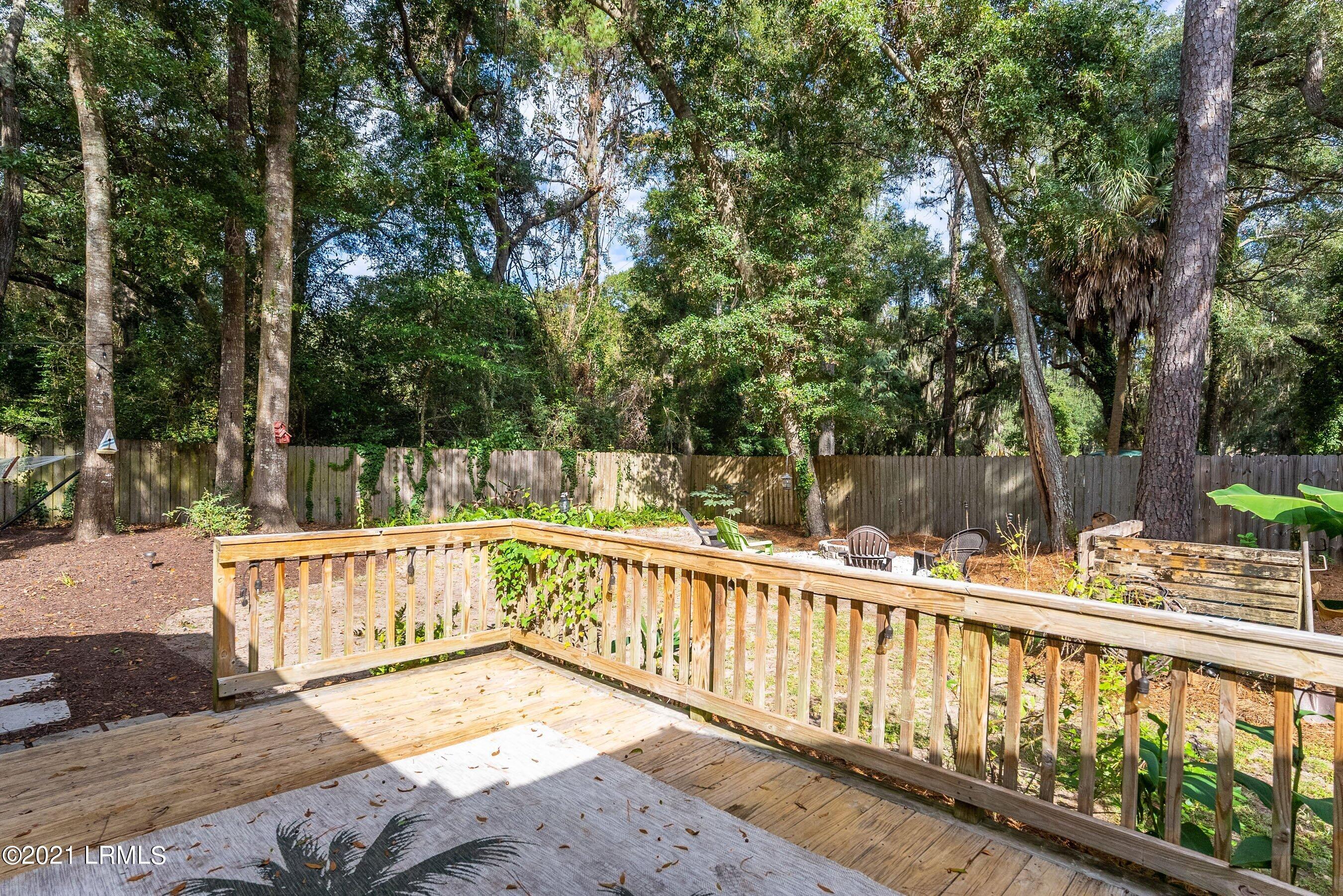 13 Little Capers Road Beaufort, SC 29907 - Photo 28 of 33 Deck