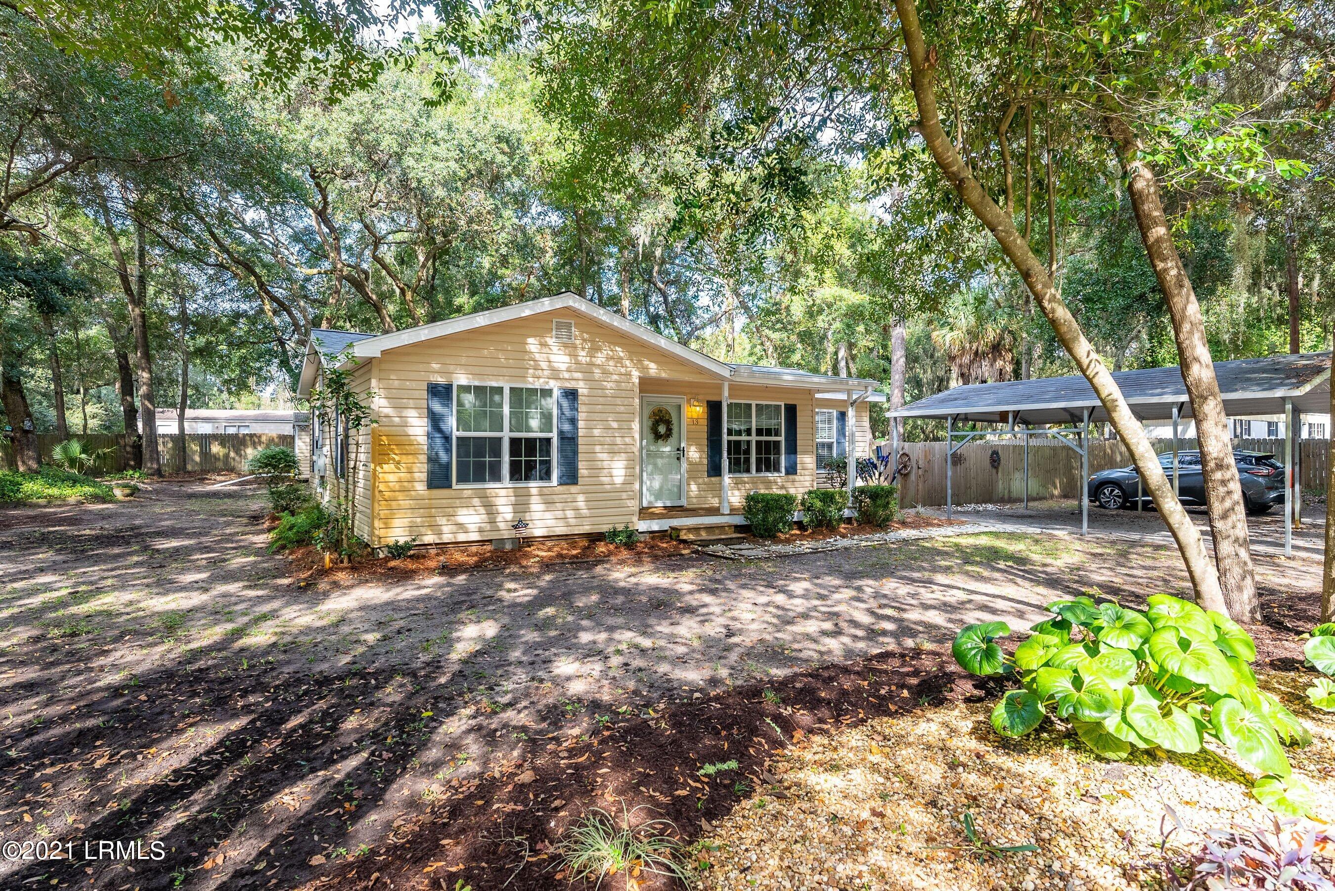 13 Little Capers Road Beaufort, SC 29907 - Photo 3 of 33 Front