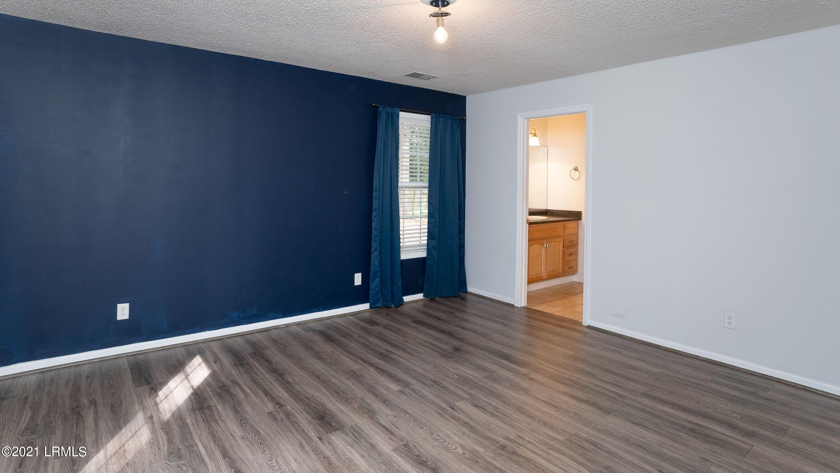 13 Little Capers Road Beaufort, SC 29907 - Photo 6 of 33 Main Bedroom