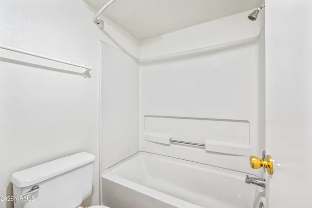 $1,325 | 10610 South 48th Street, Unit 1077, Phoenix, AZ 85044