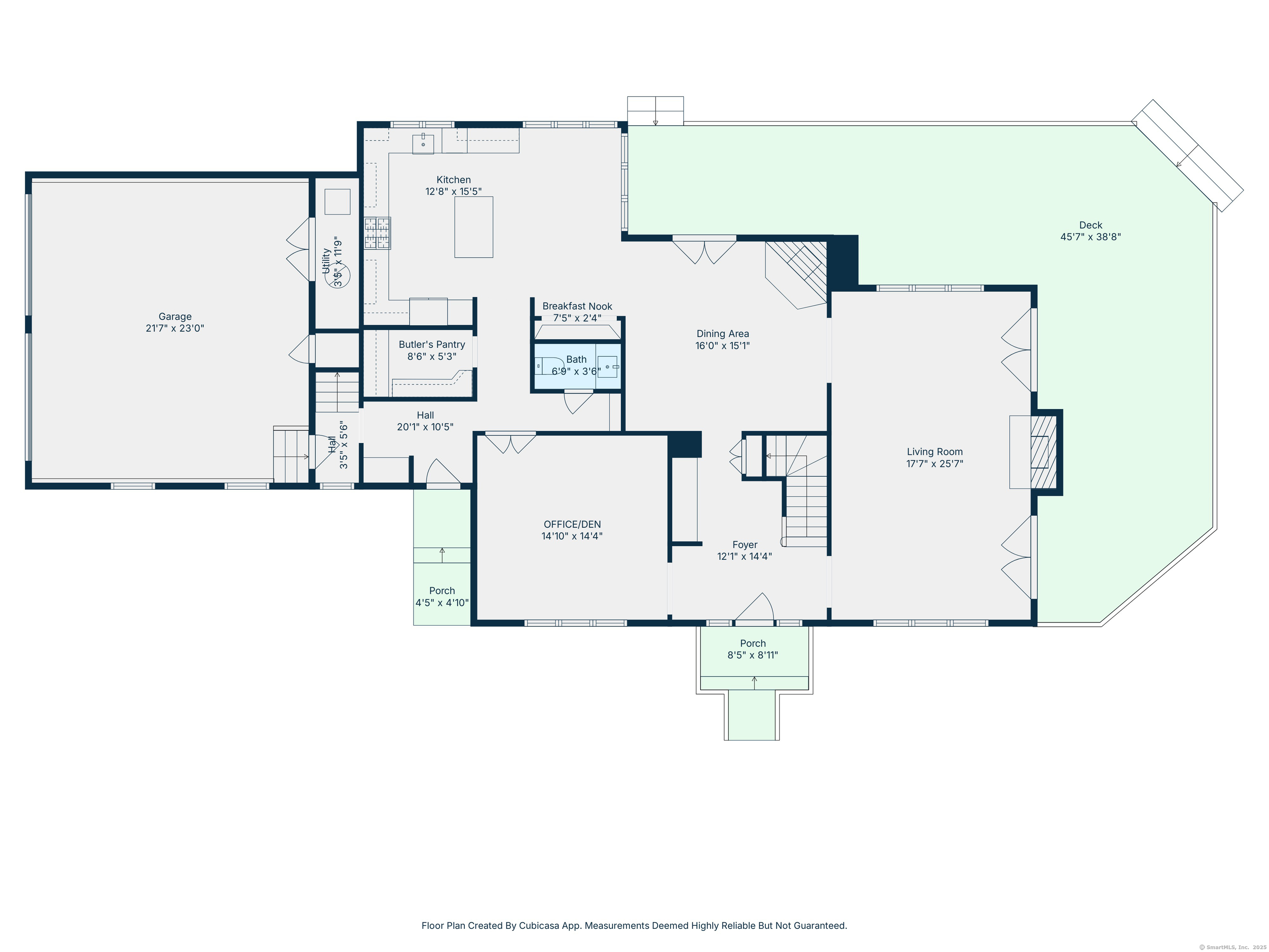 61 Edgewater Commons Lane Westport, CT 06880 - Photo 36 of 37 a picture of a bathroom with a sink