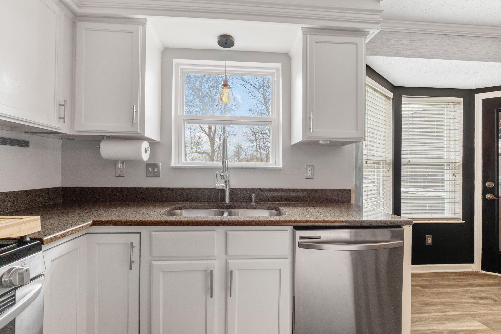 2487 Linbaugh Road Grove City, OH 43123 - Photo 14 of 55 2487 Linbaugh Rd (Interior)-13
