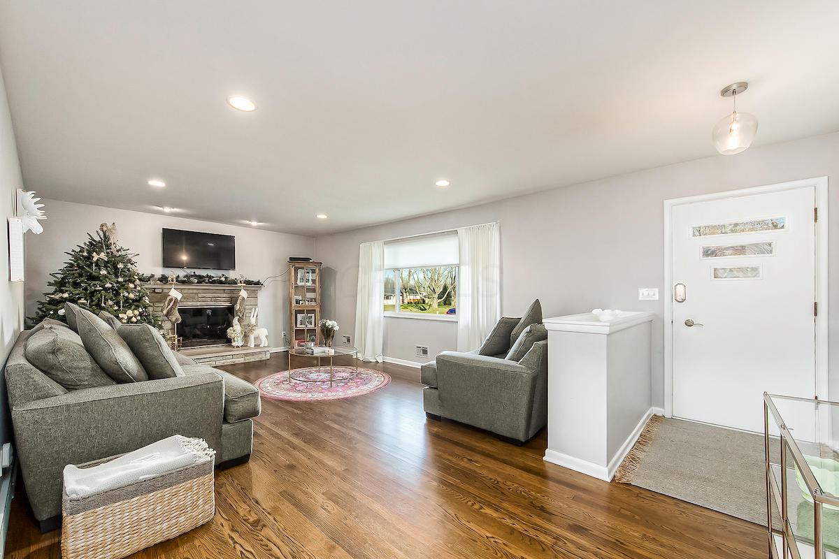 3131 North Star Road Columbus, OH 43221 - Photo 4 of 33