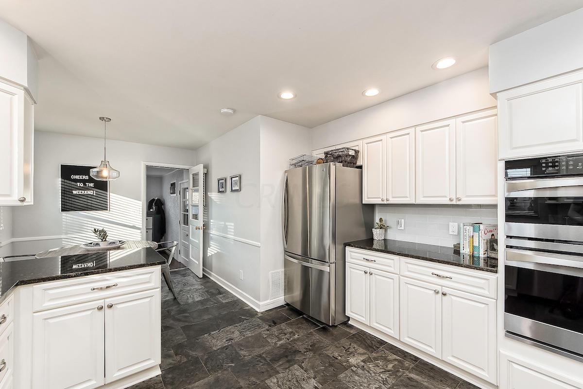 3131 North Star Road Columbus, OH 43221 - Photo 9 of 33
