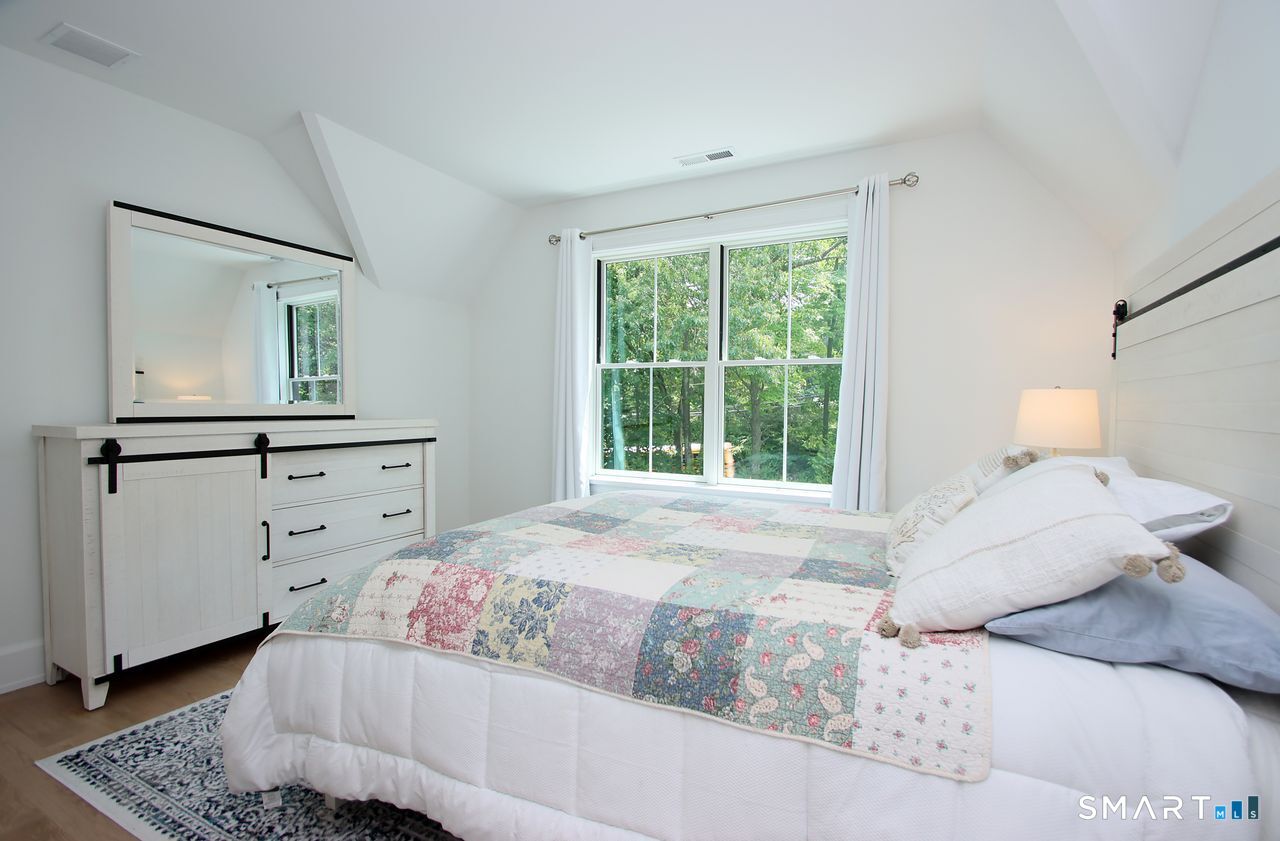 773 West Avon Road Avon, CT 06001 - Photo 32 of 40