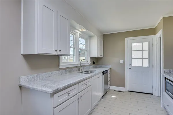 $1,700 | 302 Burgess Drive, Aiken, SC 29801
