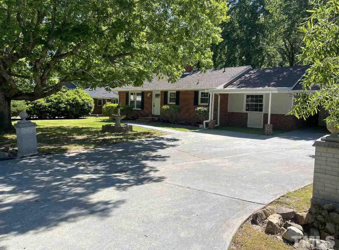 910 Frank Street Roxboro, NC 27573 - Photo 2 of 16