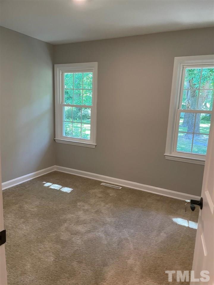 910 Frank Street Roxboro, NC 27573 - Photo 12 of 16