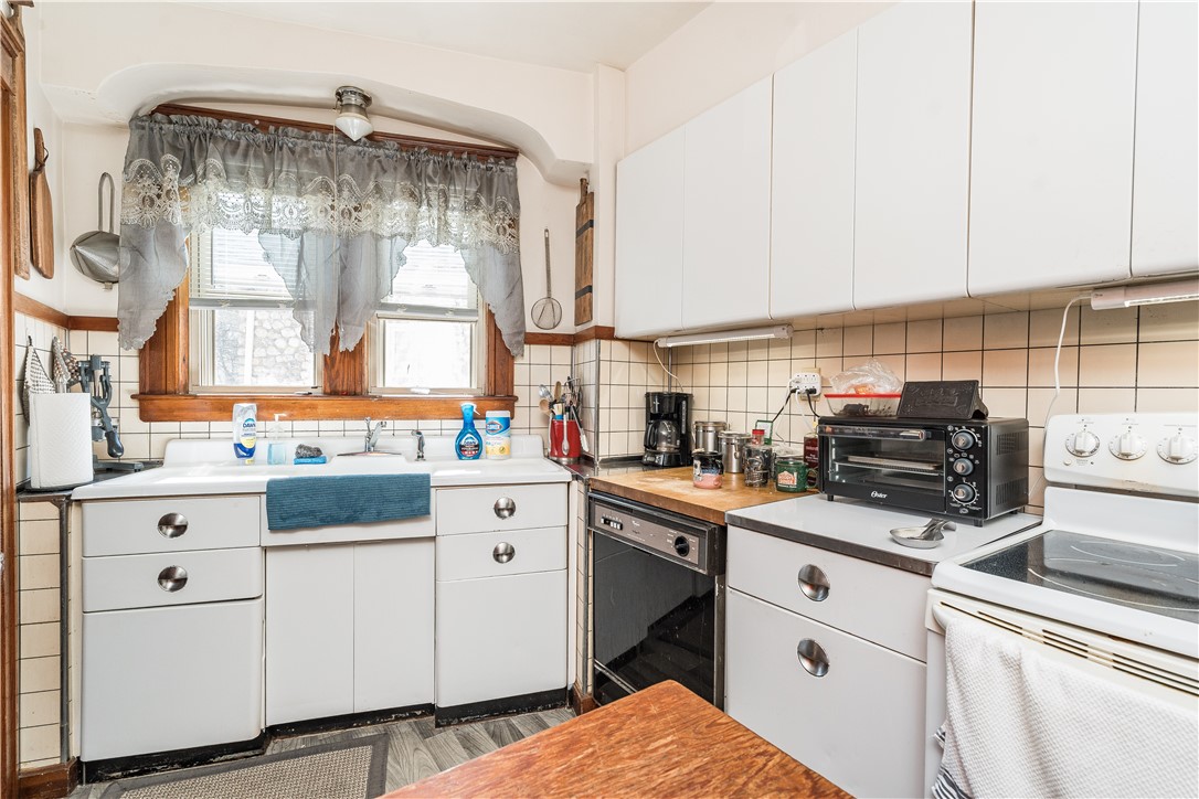 372 Old River Road Lincoln, RI 02838 - Photo 6 of 50