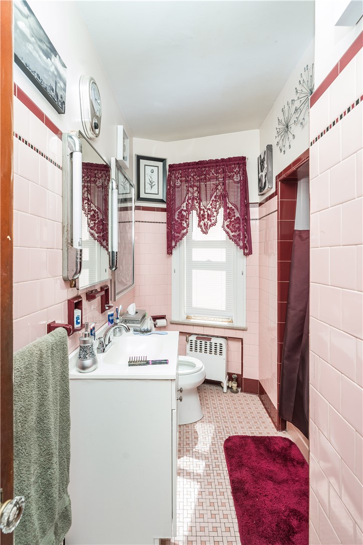 372 Old River Road Lincoln, RI 02838 - Photo 9 of 50