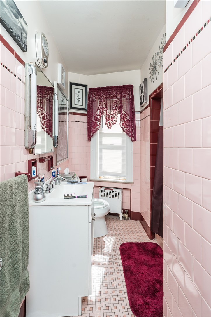 372 Old River Road Lincoln, RI 02838 - Photo 10 of 50