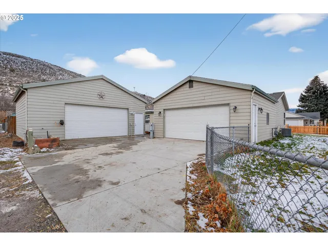 $375,000 | 1680 Plum Street, Baker City, OR 97814