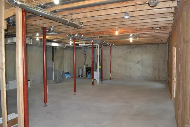 $499,900 | 4372 North Shorewood Court, Monticello, IN 47960