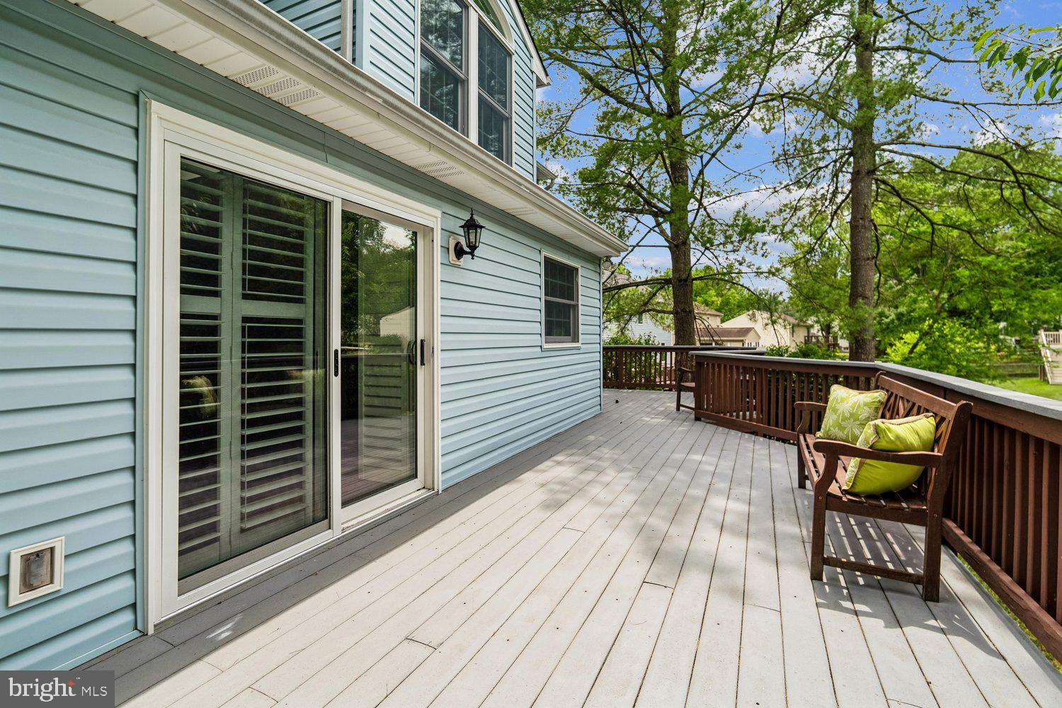 8044 Red Jacket Way Jessup, MD 20794 - Photo 28 of 71 SLIDER TO DINING AREA