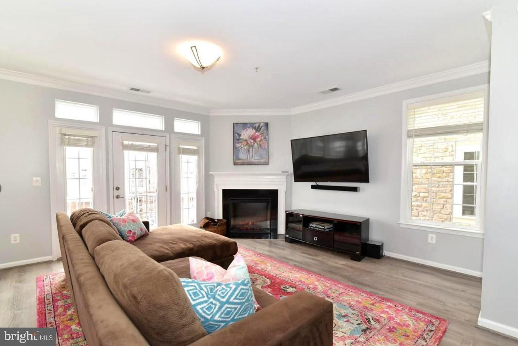 42594 Sunset Ridge Square Ashburn, VA 20148 - Photo 12 of 27