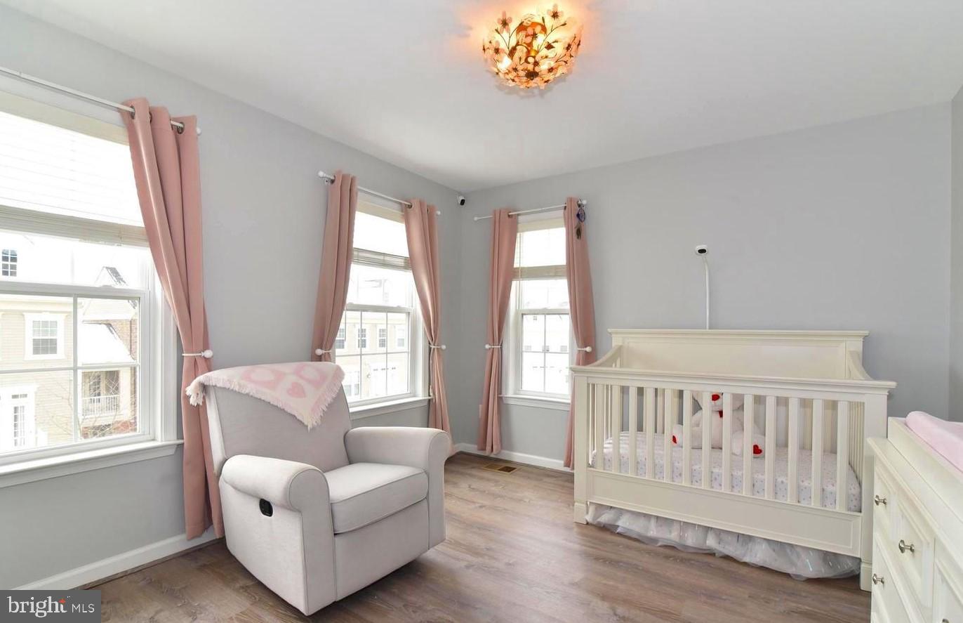 42594 Sunset Ridge Square Ashburn, VA 20148 - Photo 23 of 27