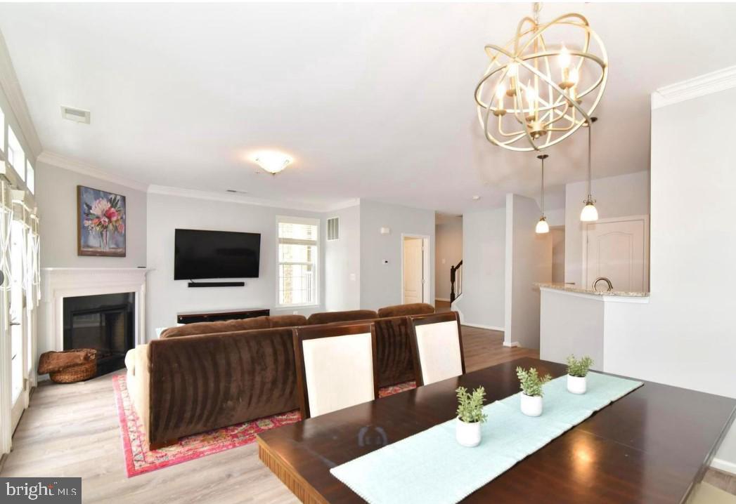 42594 Sunset Ridge Square Ashburn, VA 20148 - Photo 6 of 27