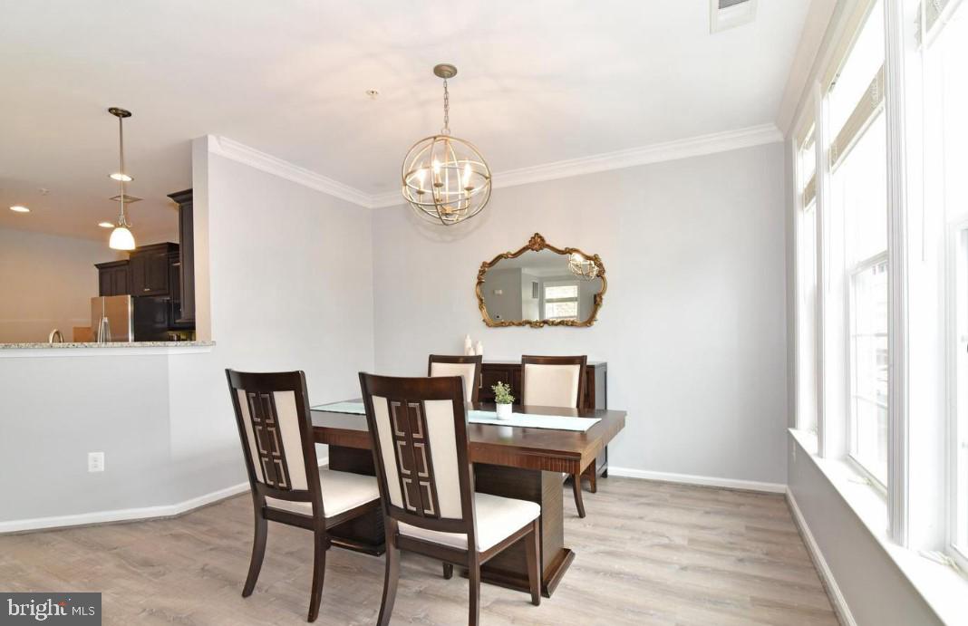 42594 Sunset Ridge Square Ashburn, VA 20148 - Photo 8 of 27