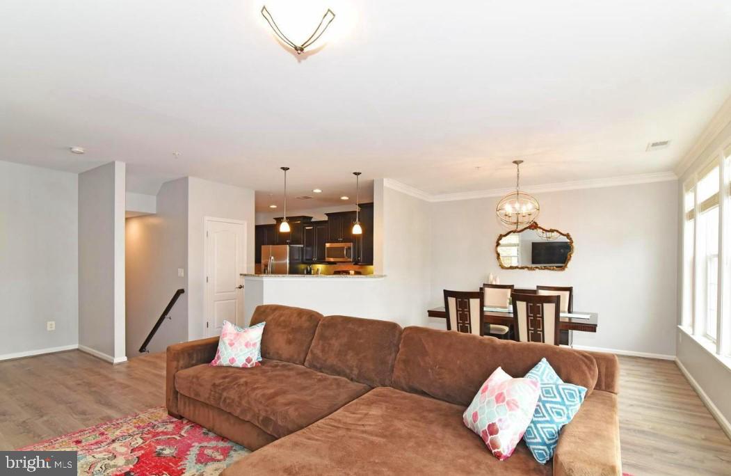 42594 Sunset Ridge Square Ashburn, VA 20148 - Photo 9 of 27