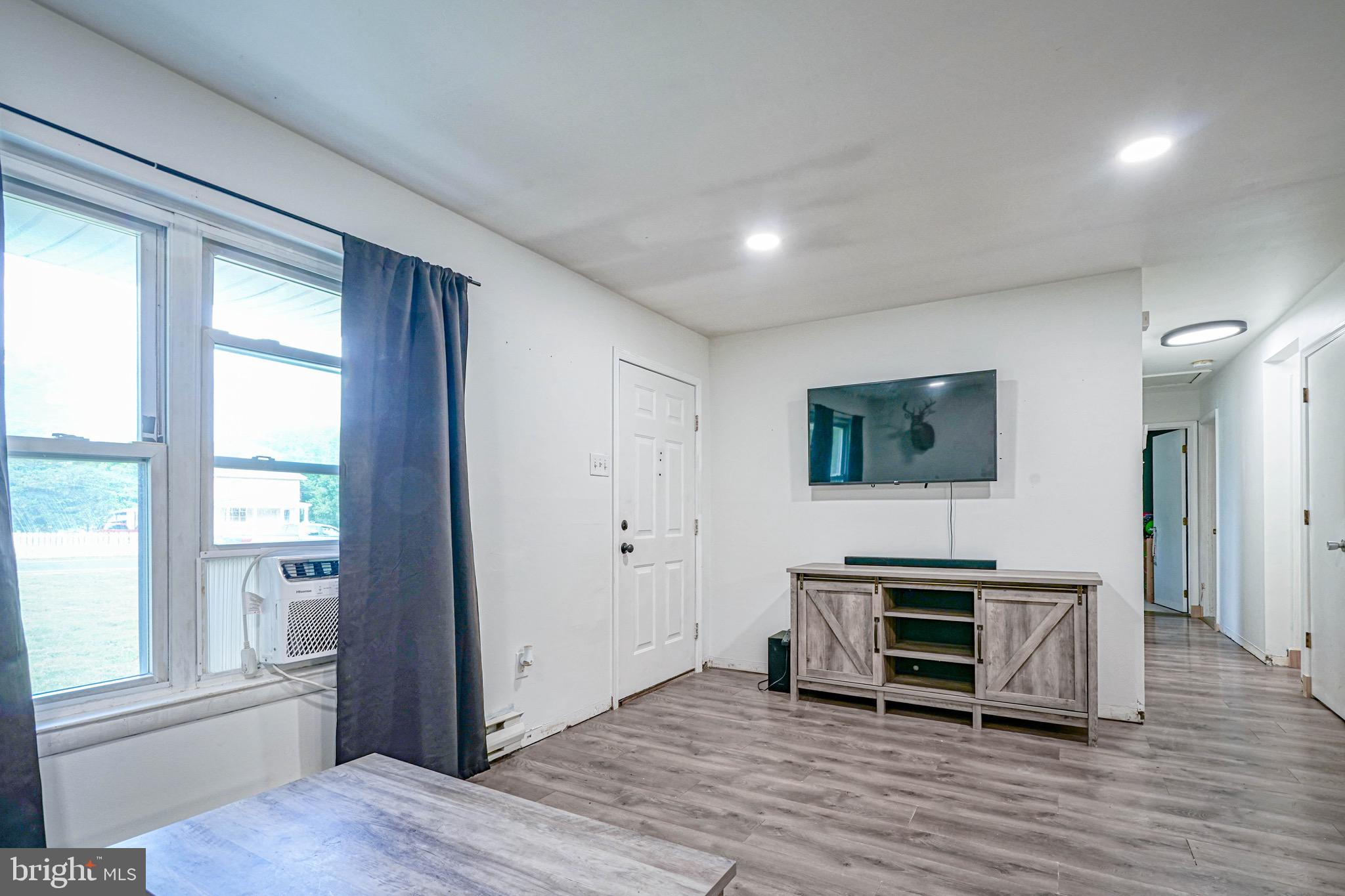 226 Vineyard Road Atco, NJ 08004 - Photo 9 of 24