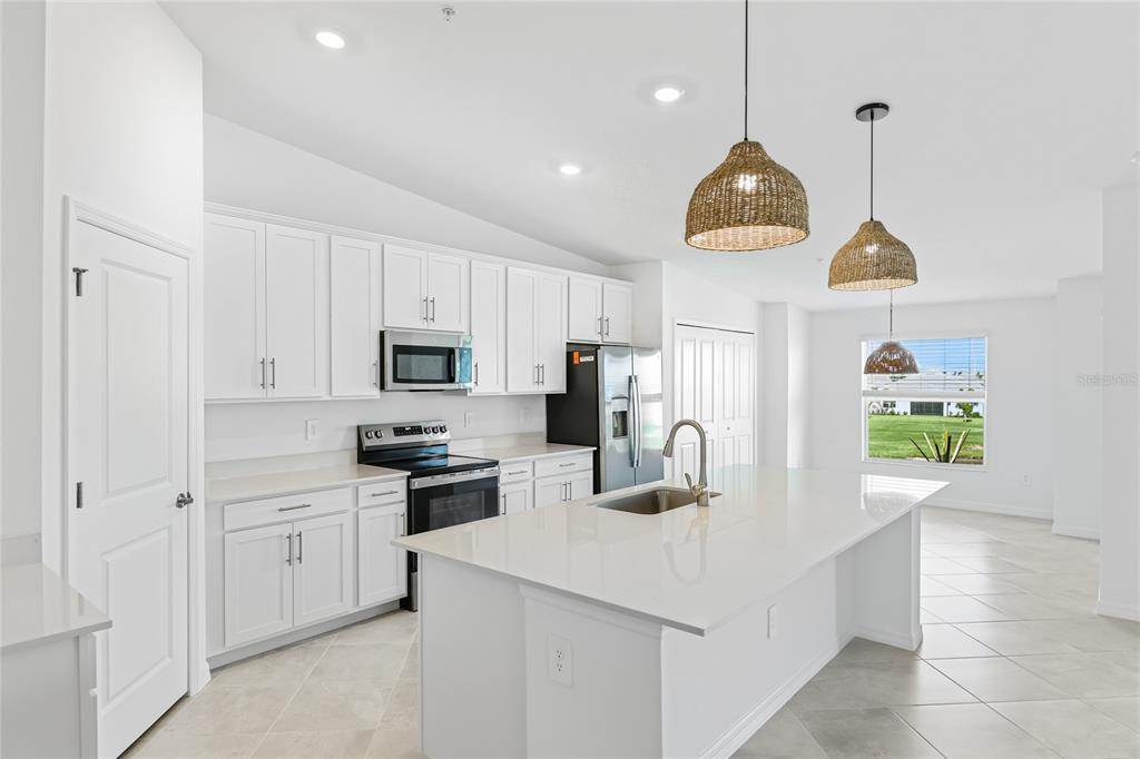 19007 Scallop Loop, Unit 204 Lakewood Ranch, FL 34211 - Photo 13 of 42