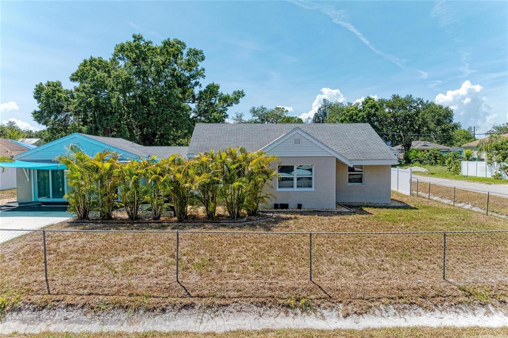 901 Oak Street Southwest Ruskin, FL 33570 - Photo 1 of 63