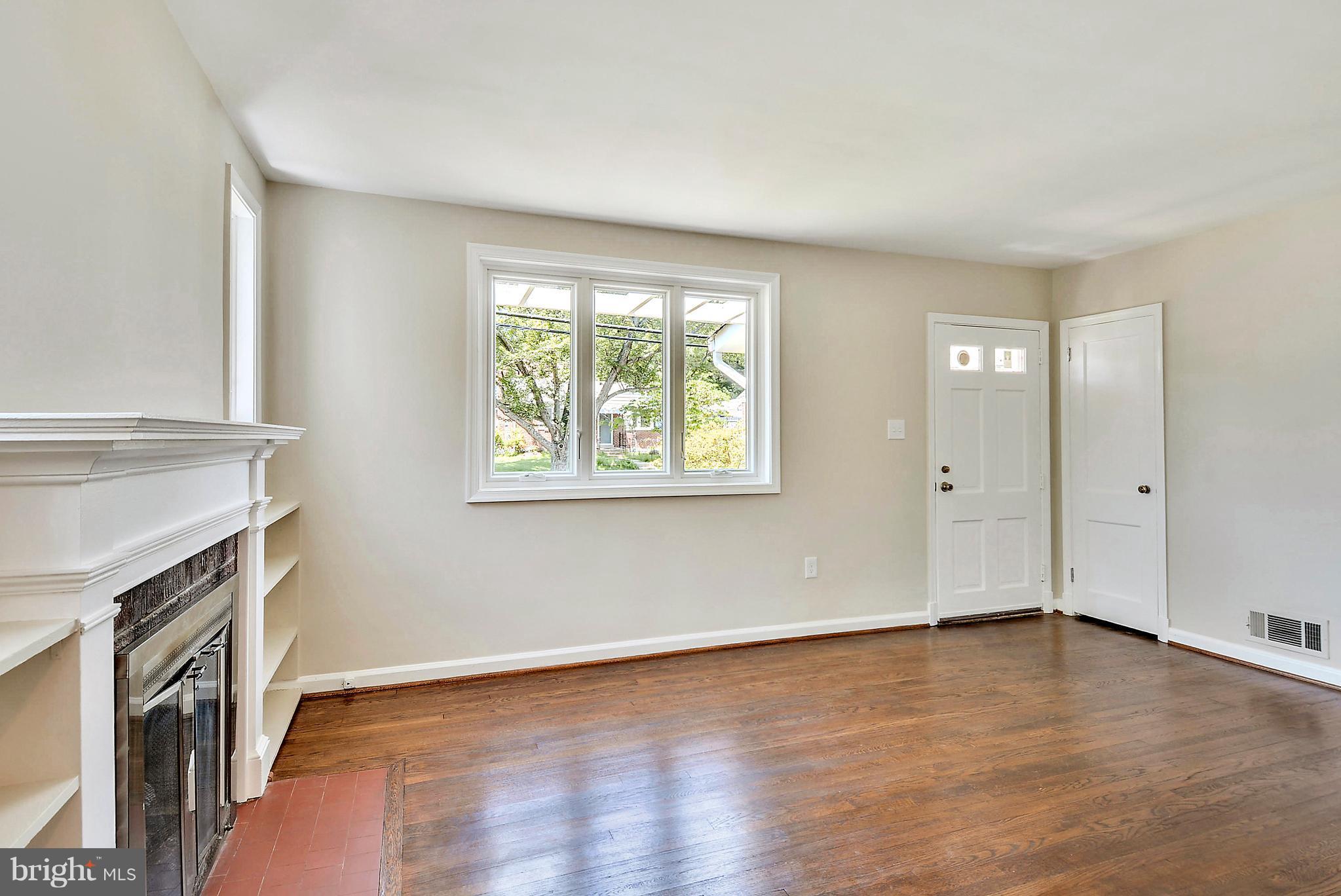 12103 Bushey Drive Silver Spring, MD 20902 - Photo 4 of 25 Living Room