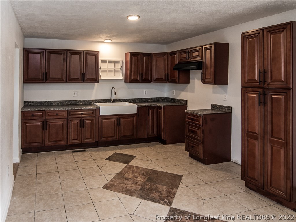 114 Roscoes Road Pembroke, NC 28372 - Photo 9 of 35 Gallery Image 9