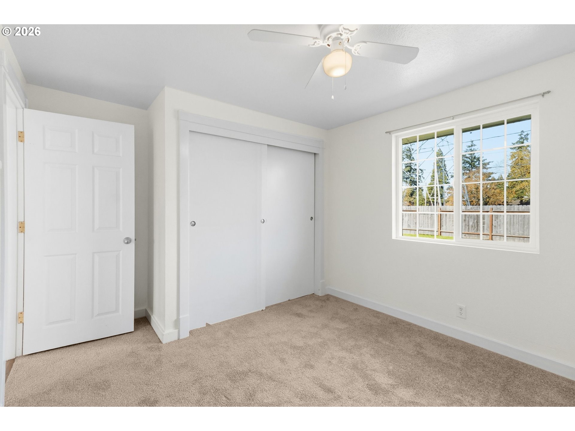 1450 West Quinalt Street Springfield, OR 97477 - Photo 16 of 23 Primary Bedroom