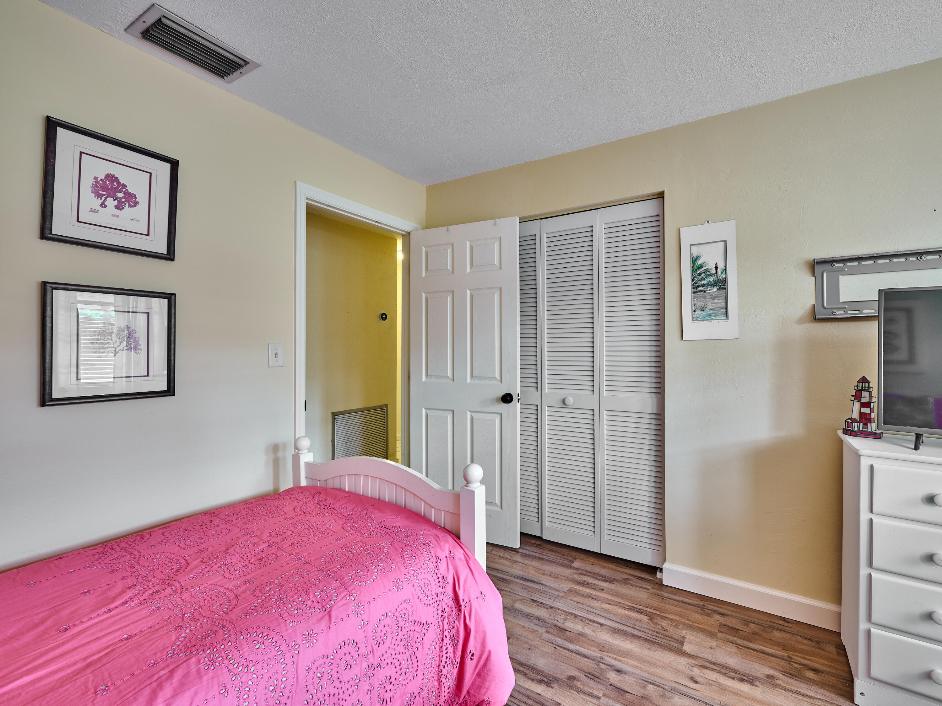 2810 Northeast 48th Court Lighthouse Point, FL 33064 - Photo 29 of 34 Bedroom 3