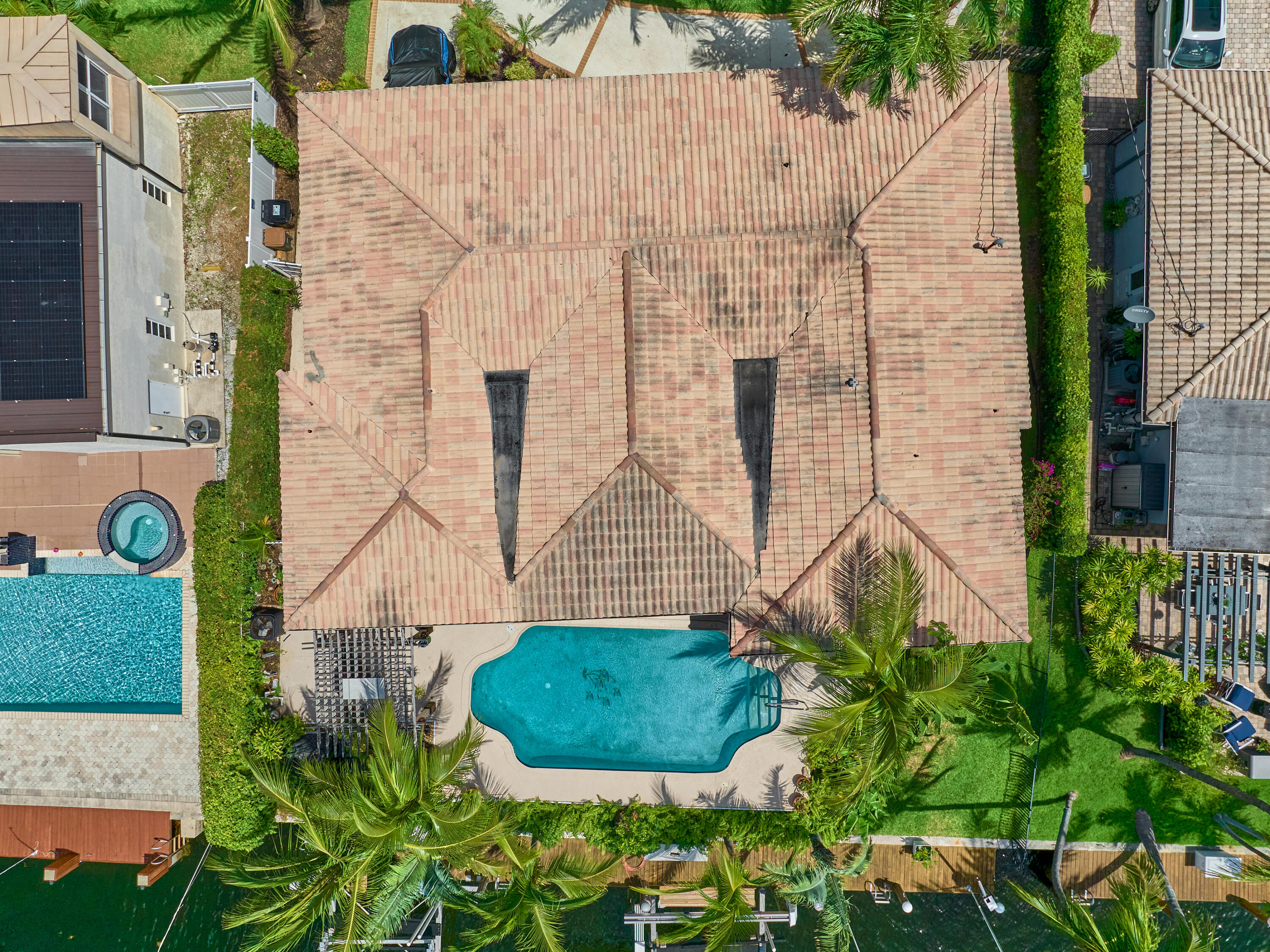 2810 Northeast 48th Court Lighthouse Point, FL 33064 - Photo 8 of 34 Overhead