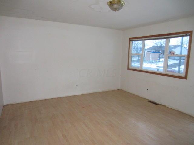 3852 Wade Road Columbus, OH 43232 - Photo 8 of 9 Gallery Image 8