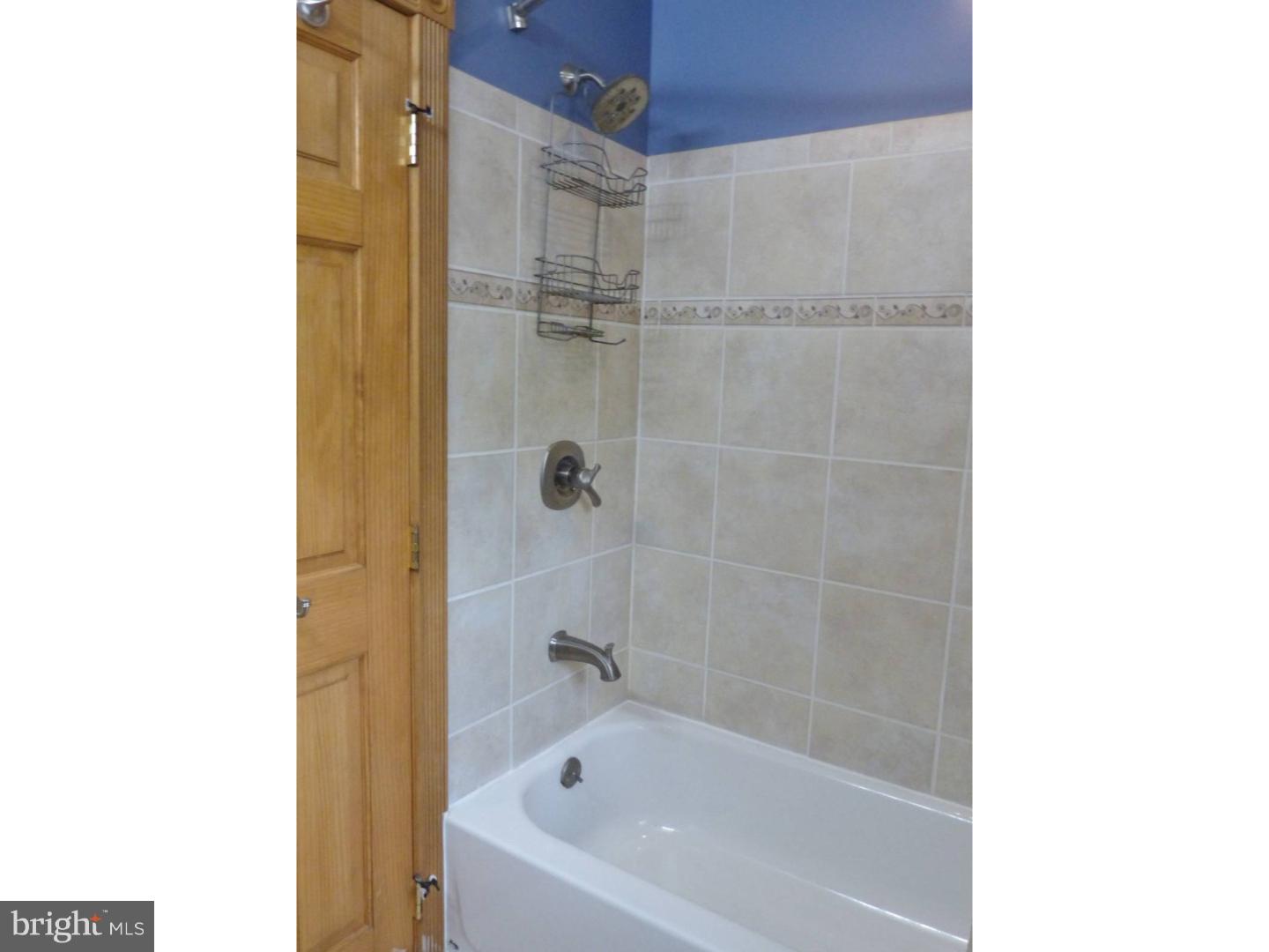 27 West Chelfield Road Glenside, PA 19038 - Photo 14 of 25 Bathroom