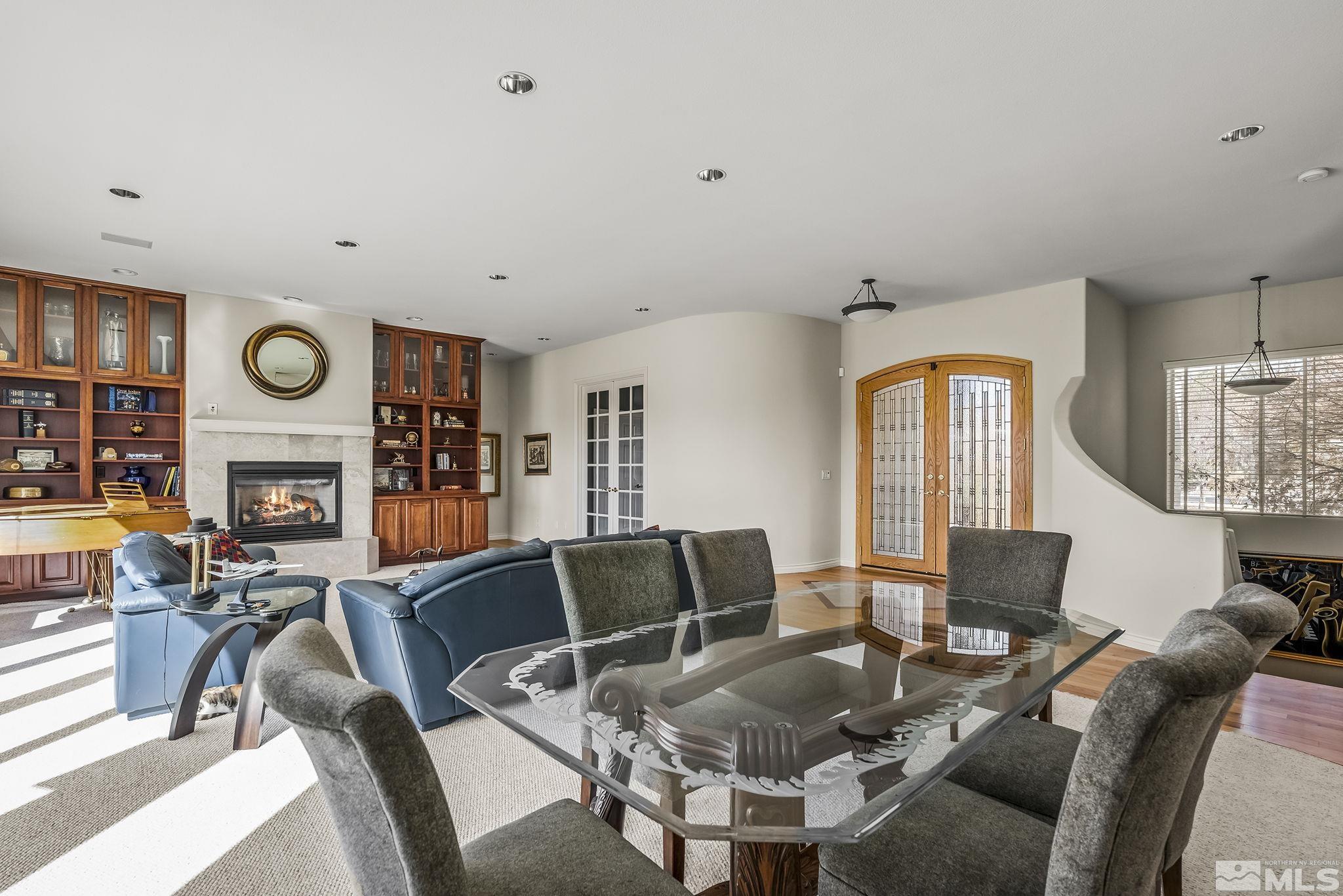 8755 Eaglenest Road Sparks, NV 89436 - Photo 31 of 40 a living room with furniture and a large window
