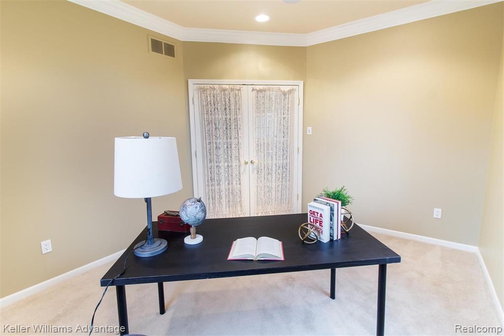 3694 Windingbrook Circle Rochester Hills, MI 48309 - Photo 11 of 44